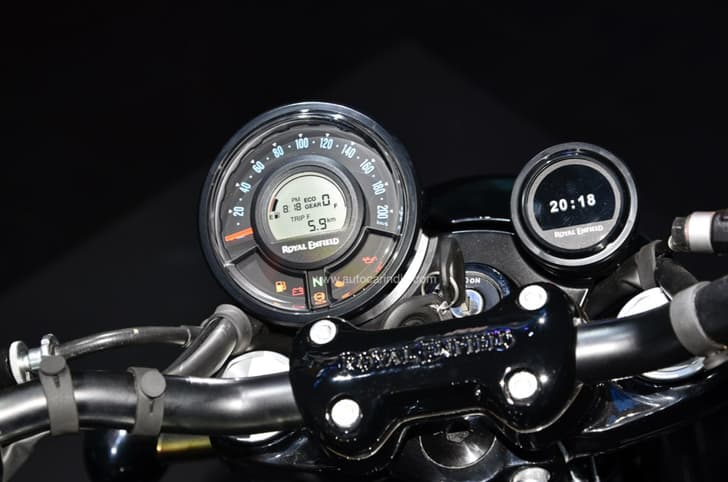 Uses the same semi-digital instrumentation as the Super Meteor and gets the Tripper pod as well.